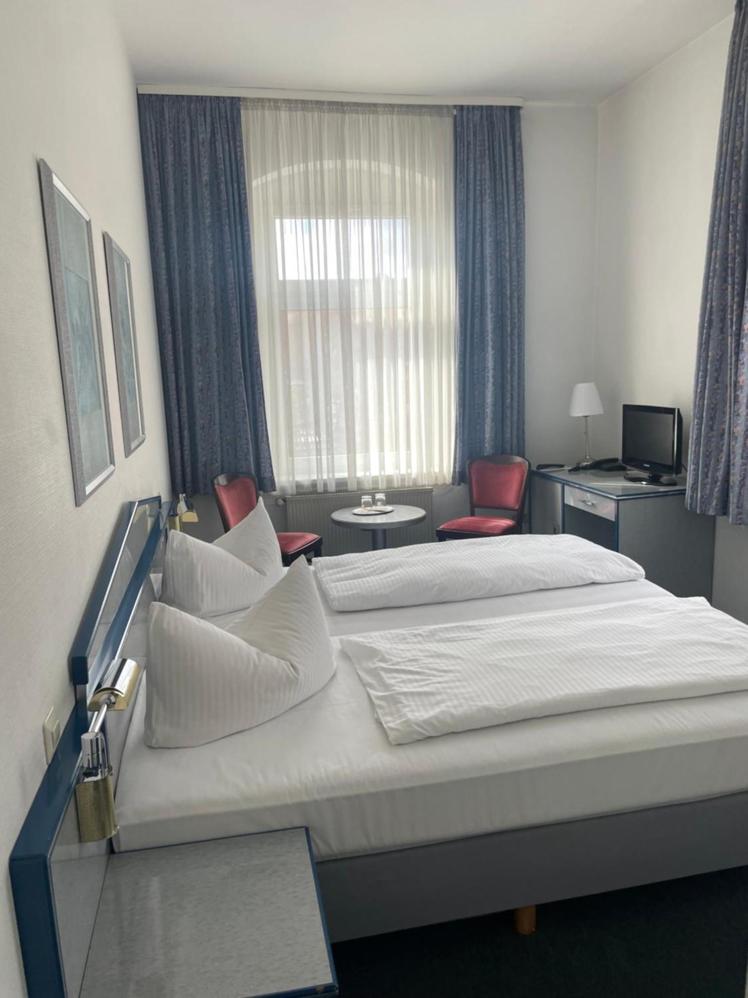 Hotel Krone Arnstadt Quarto foto